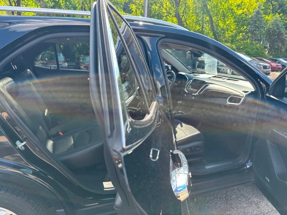 2019 Chevrolet Equinox - Image 11 of 20