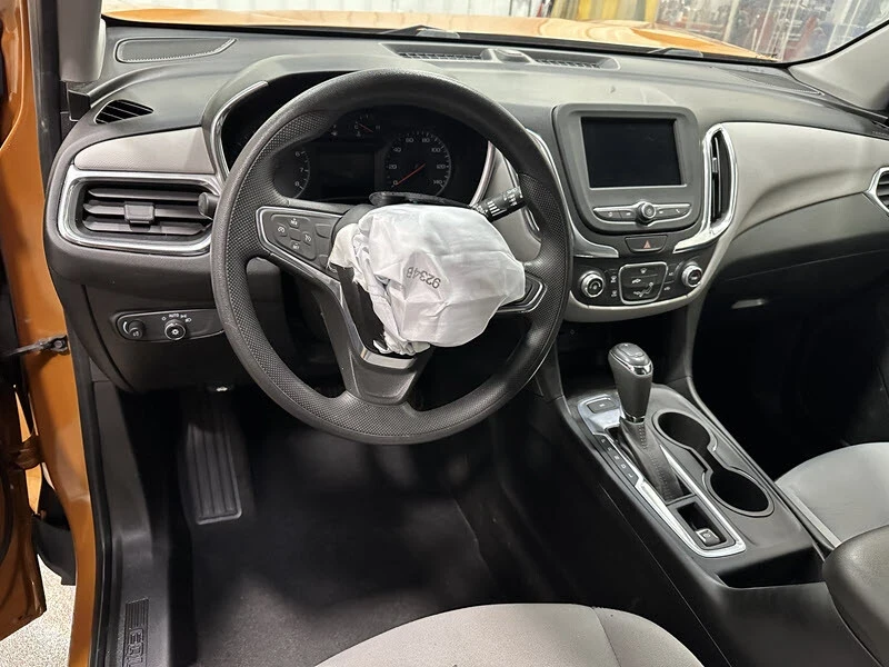 2019 Chevrolet Equinox - Image 9 of 21