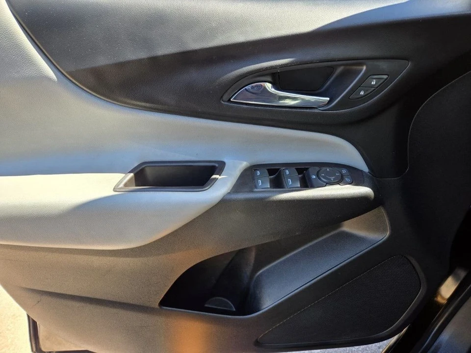 2019 Chevrolet Equinox - Image 14 of 21