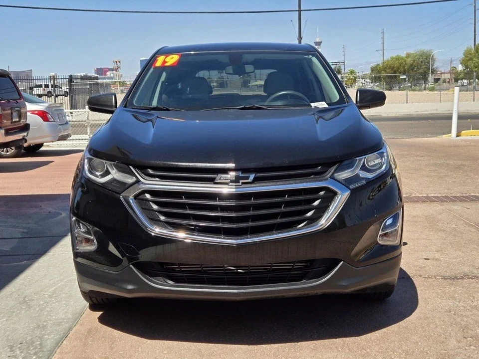 2019 Chevrolet Equinox - Image 4 of 21