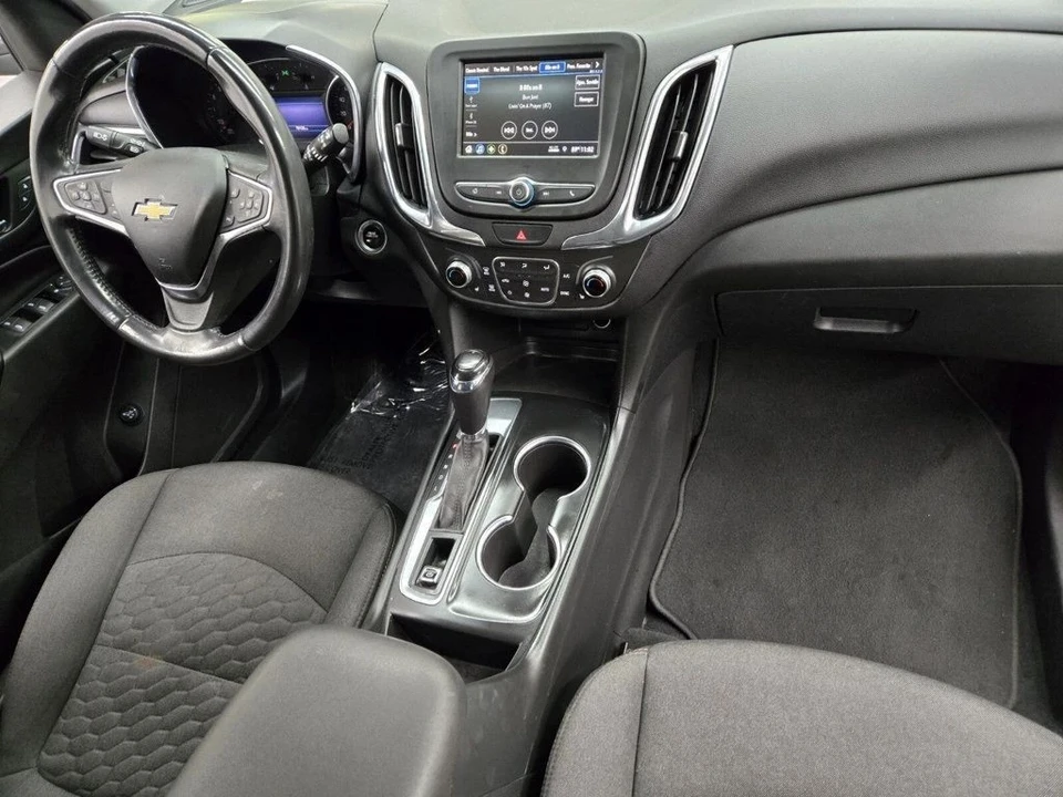2019 Chevrolet Equinox - Image 13 of 21