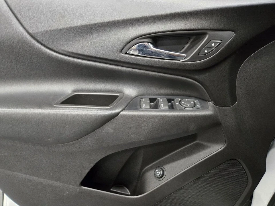 2019 Chevrolet Equinox - Image 14 of 21