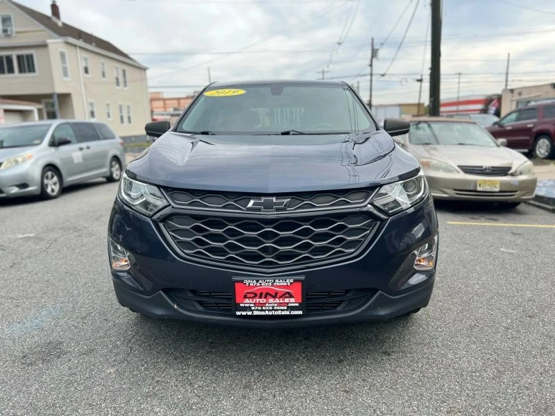 2019 Chevrolet Equinox - Image 2 of 12