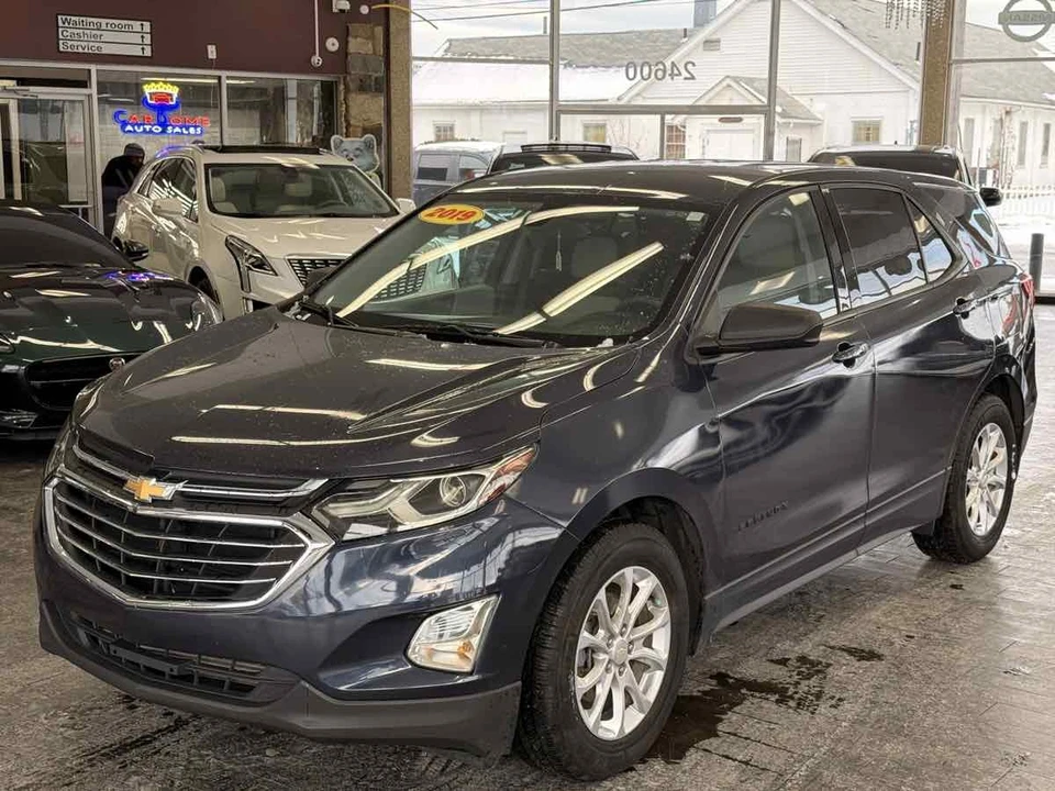 2019 Chevrolet Equinox - Image 2 of 12