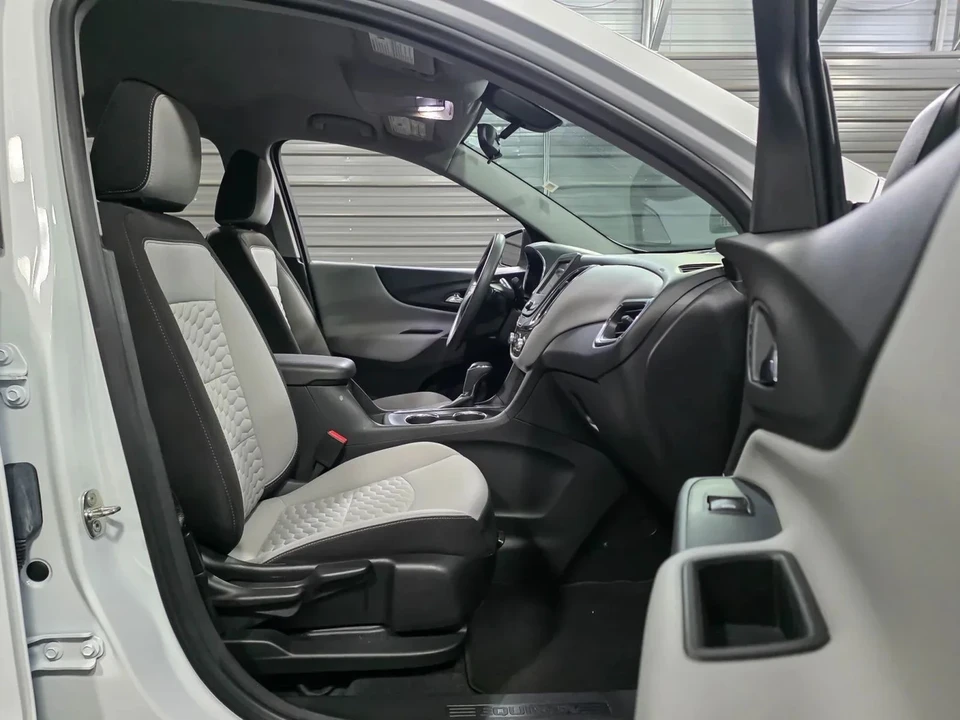 2019 Chevrolet Equinox - Image 14 of 21