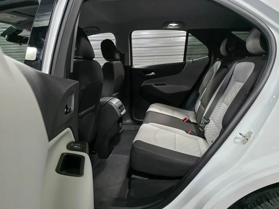 2019 Chevrolet Equinox - Image 15 of 21