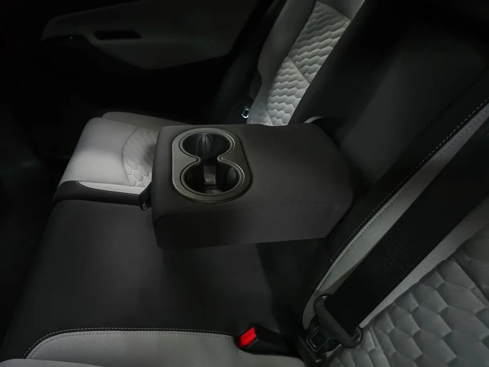 2019 Chevrolet Equinox - Image 16 of 21
