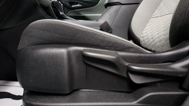 2019 Chevrolet Equinox - Image 9 of 12