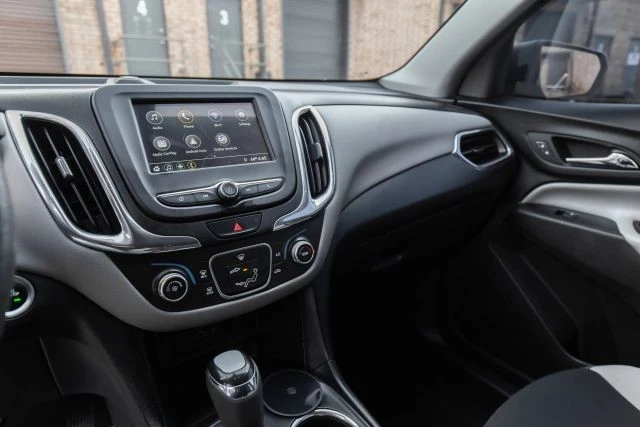 2019 Chevrolet Equinox - Image 20 of 31