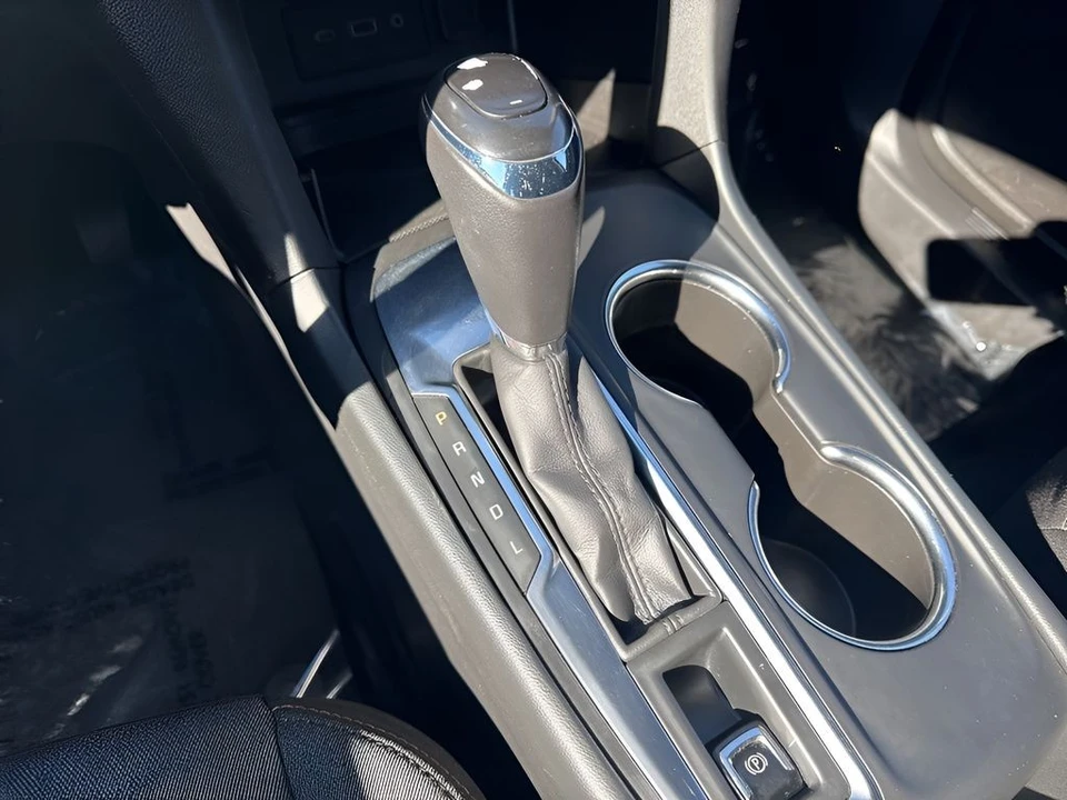 2019 Chevrolet Equinox - Image 16 of 21