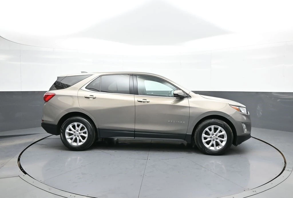 2019 Chevrolet Equinox - Image 5 of 12