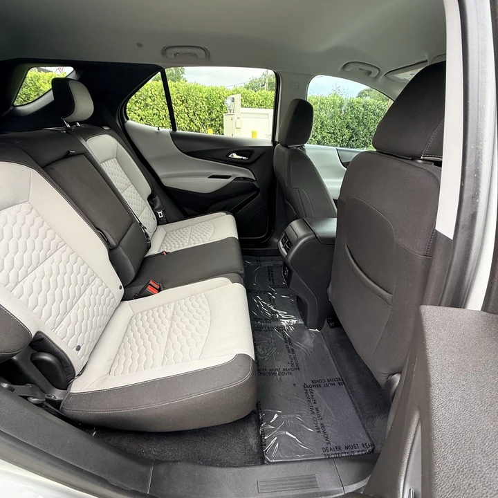 2019 Chevrolet Equinox - Image 10 of 15