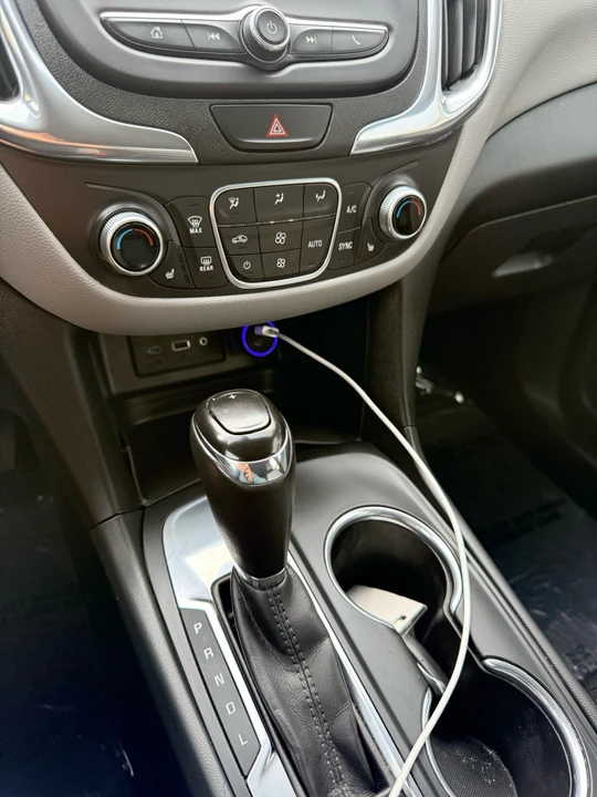 2019 Chevrolet Equinox - Image 13 of 15