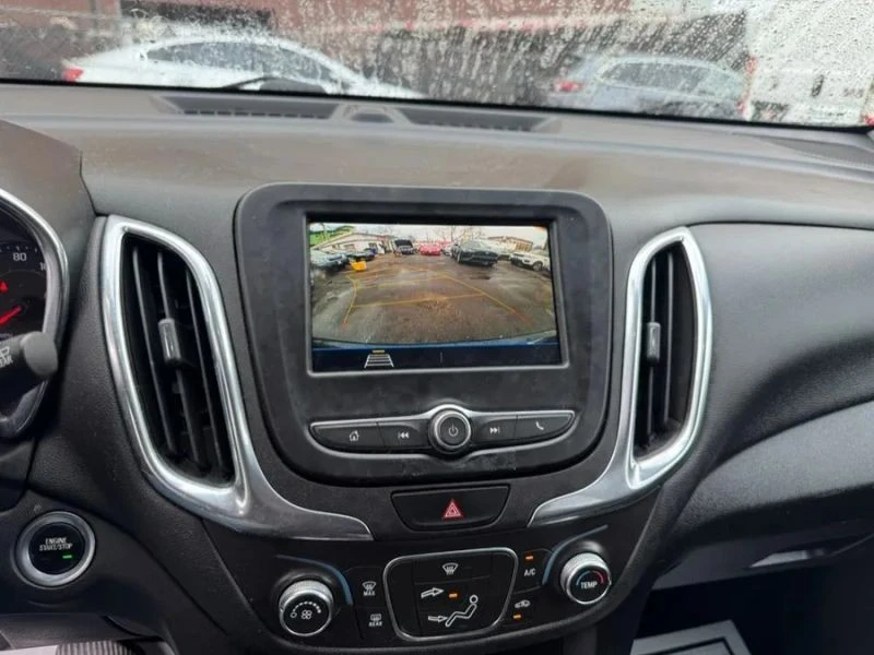 2019 Chevrolet Equinox - Image 9 of 12