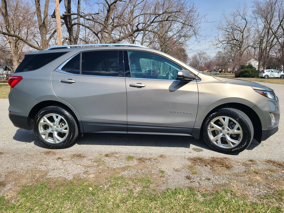 2019 Chevrolet Equinox - Image 6 of 21