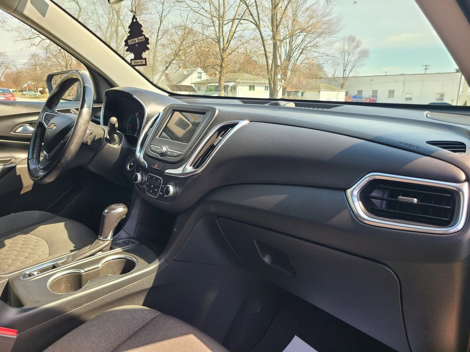 2019 Chevrolet Equinox - Image 16 of 21