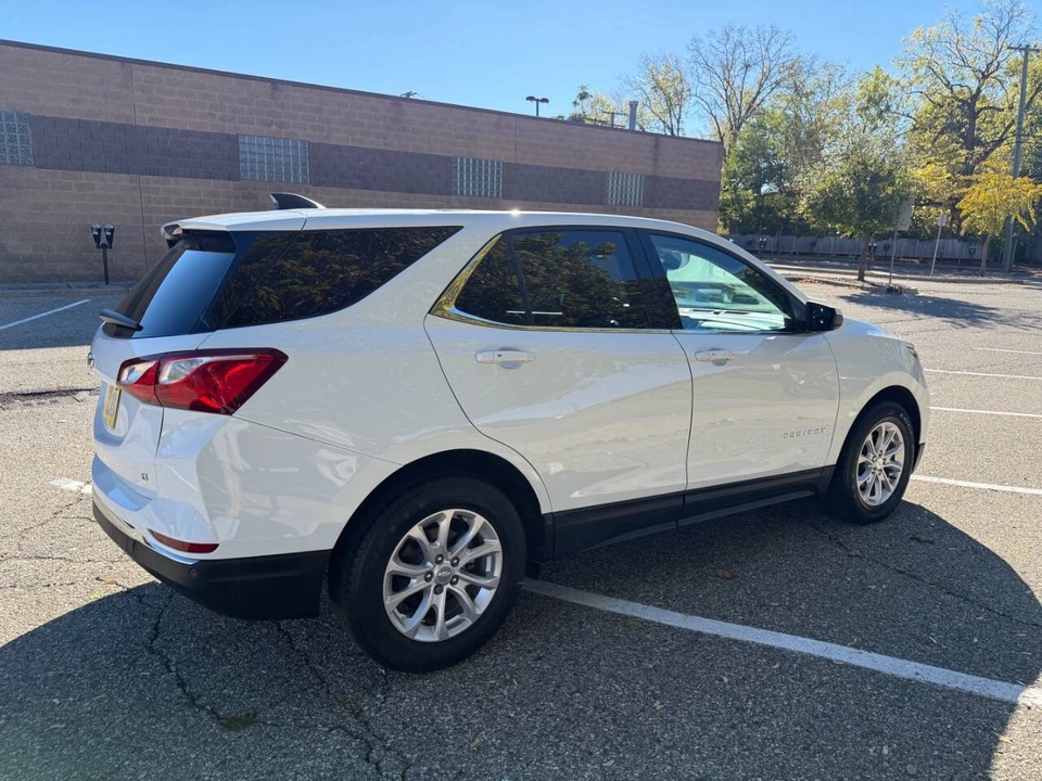 2019 Chevrolet Equinox - Image 9 of 21