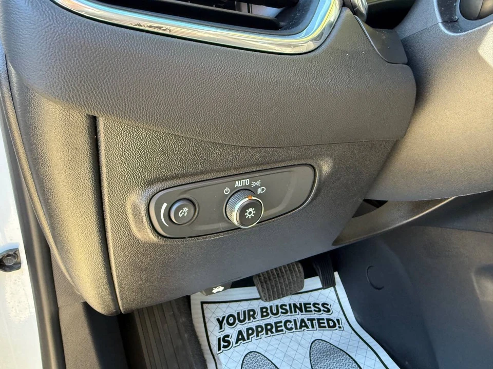 2019 Chevrolet Equinox - Image 18 of 21