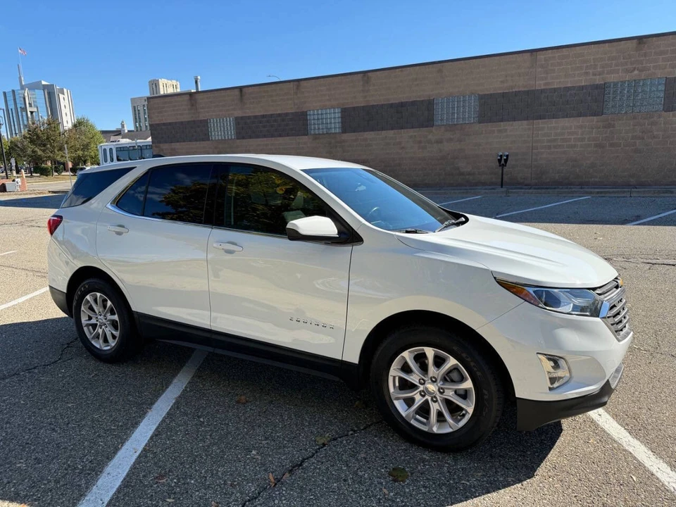 2019 Chevrolet Equinox - Image 11 of 21