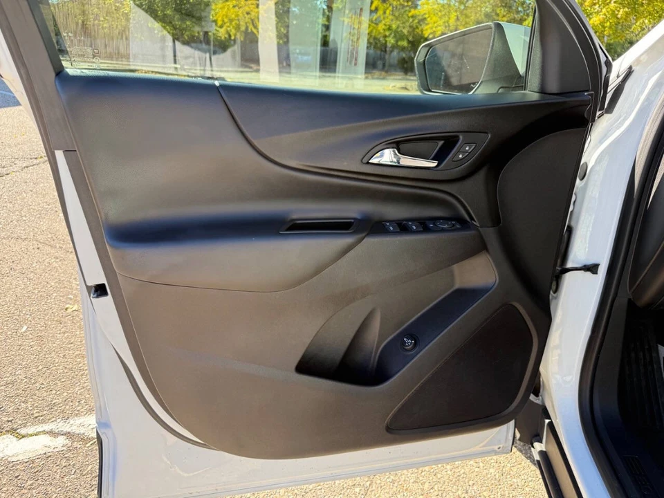2019 Chevrolet Equinox - Image 16 of 21