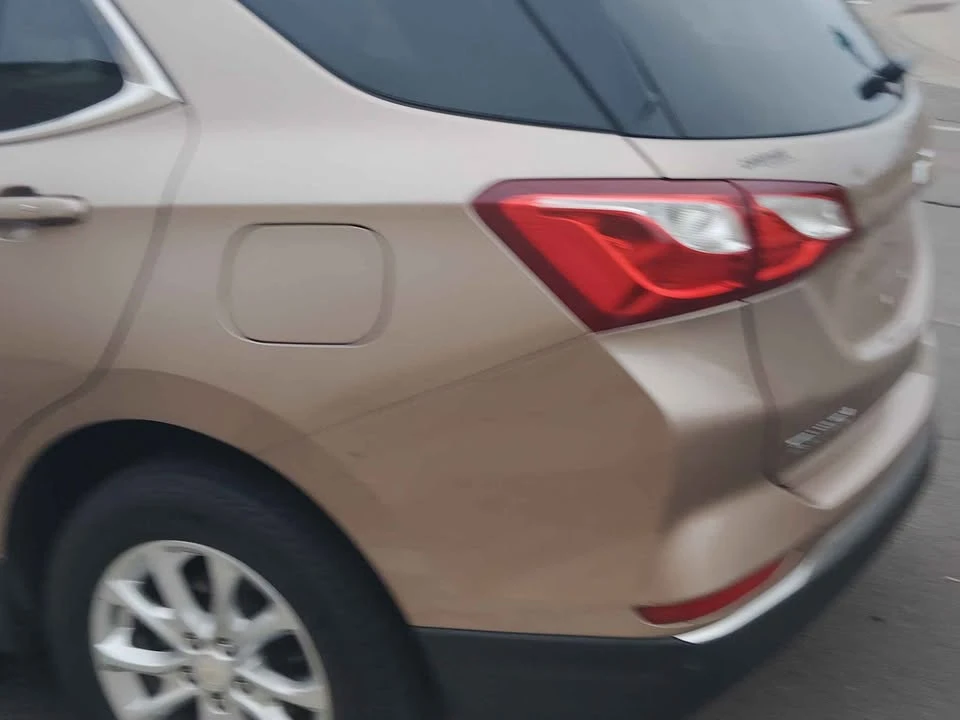 2019 Chevrolet Equinox - Image 4 of 11