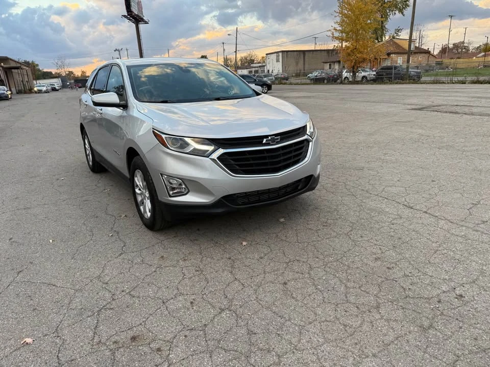 2019 Chevrolet Equinox - Image 2 of 10