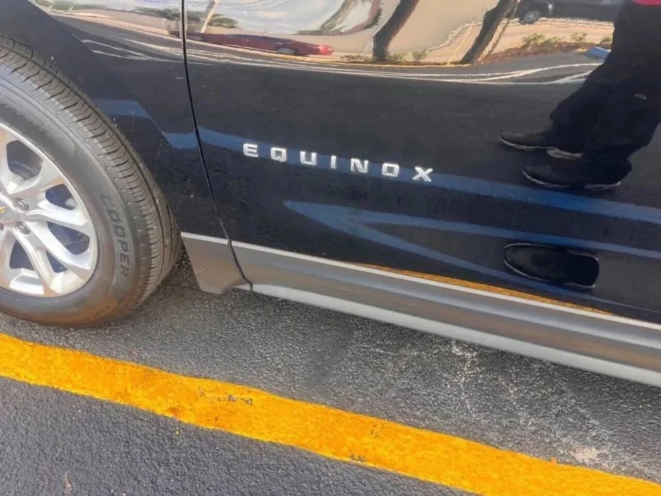 2019 Chevrolet Equinox - Image 11 of 20