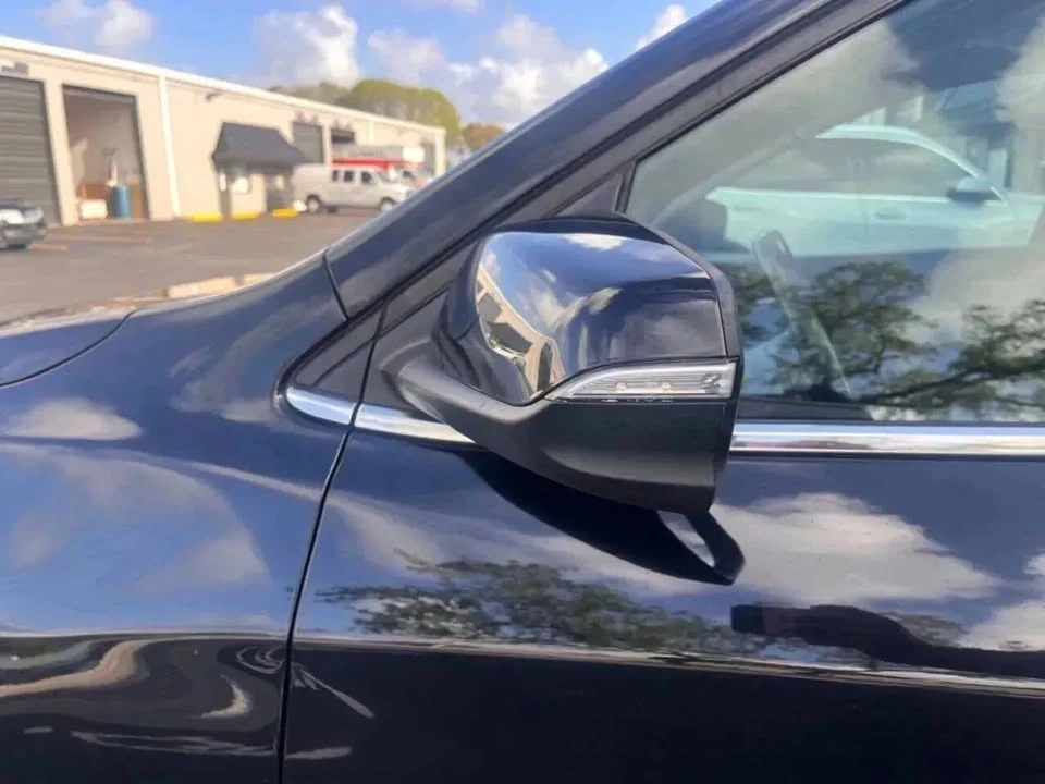 2019 Chevrolet Equinox - Image 13 of 20