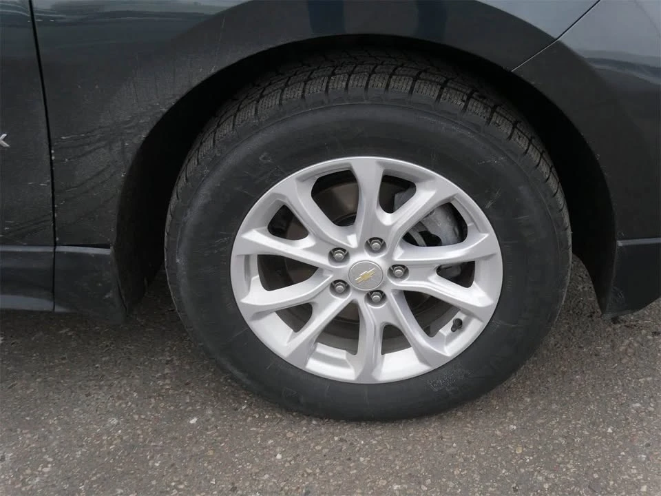 2019 Chevrolet Equinox - Image 5 of 17