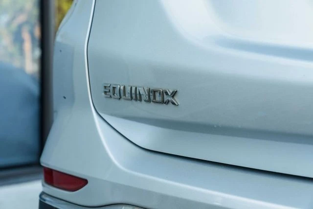 2019 Chevrolet Equinox - Image 15 of 21