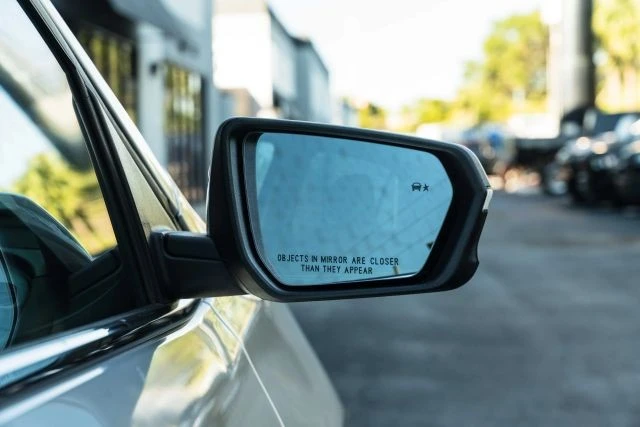 2019 Chevrolet Equinox - Image 17 of 21