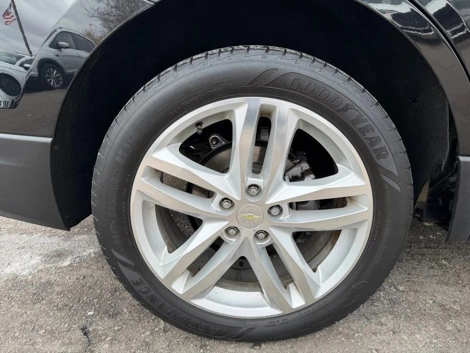 2019 Chevrolet Equinox - Image 13 of 21