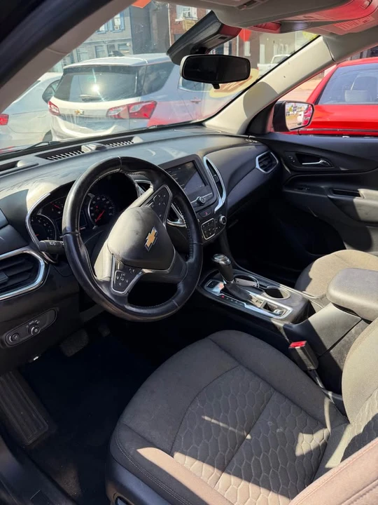2019 Chevrolet Equinox - Image 2 of 5