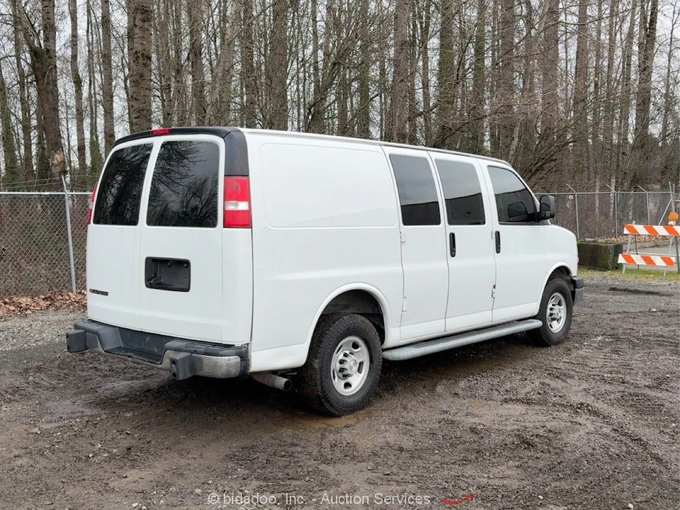 2019 Chevrolet Express - Image 4 of 12