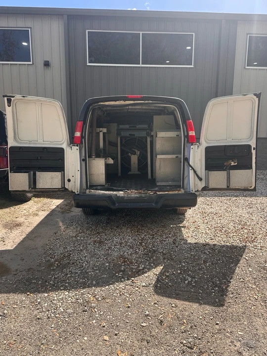 2019 Chevrolet Express - Image 6 of 10