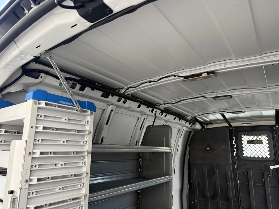 2019 Chevrolet Express - Image 18 of 21
