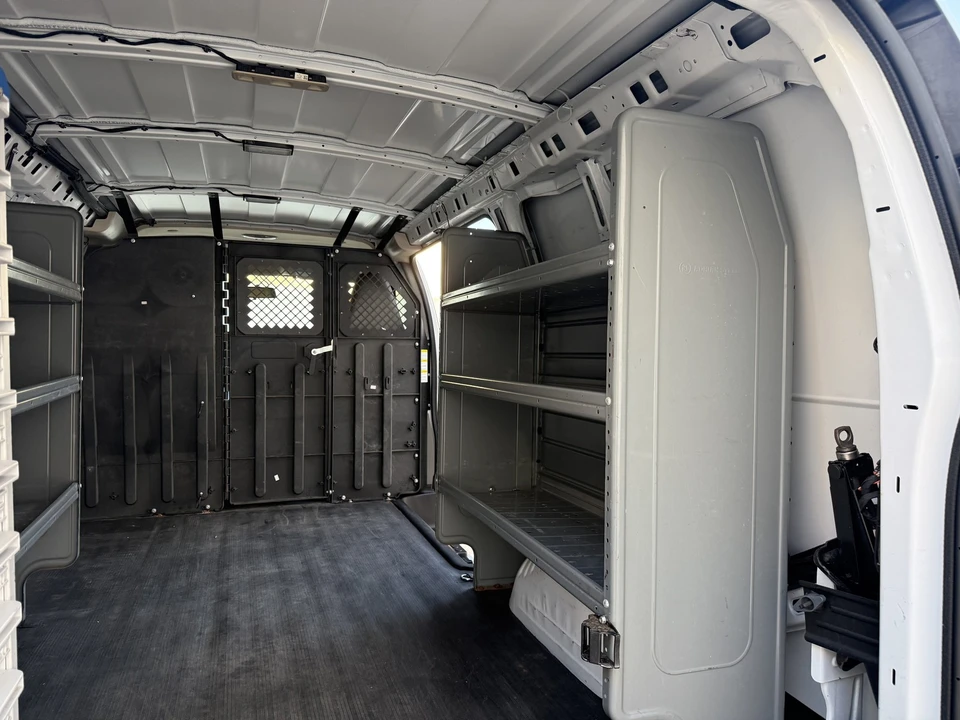 2019 Chevrolet Express - Image 19 of 21