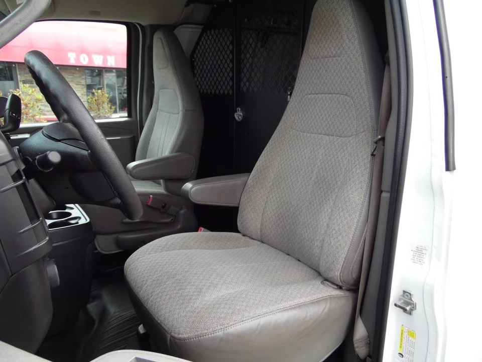 2019 Chevrolet Express - Image 18 of 21