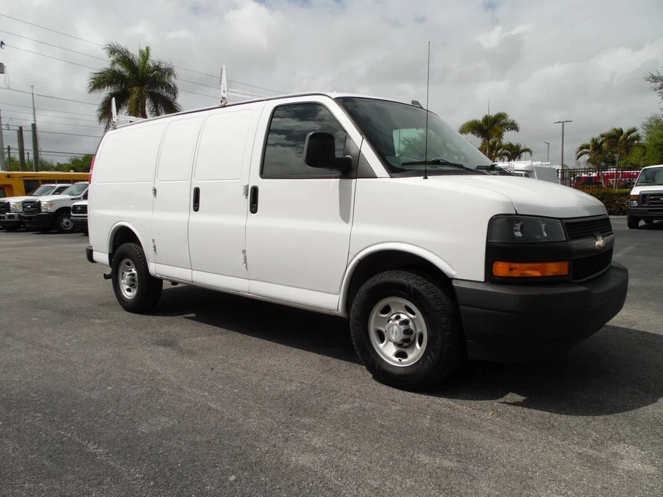 2019 Chevrolet Express - Image 3 of 21