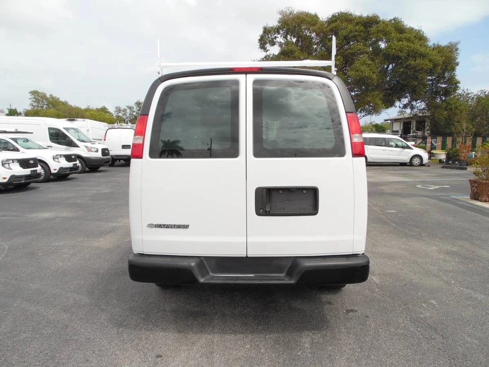 2019 Chevrolet Express - Image 6 of 21