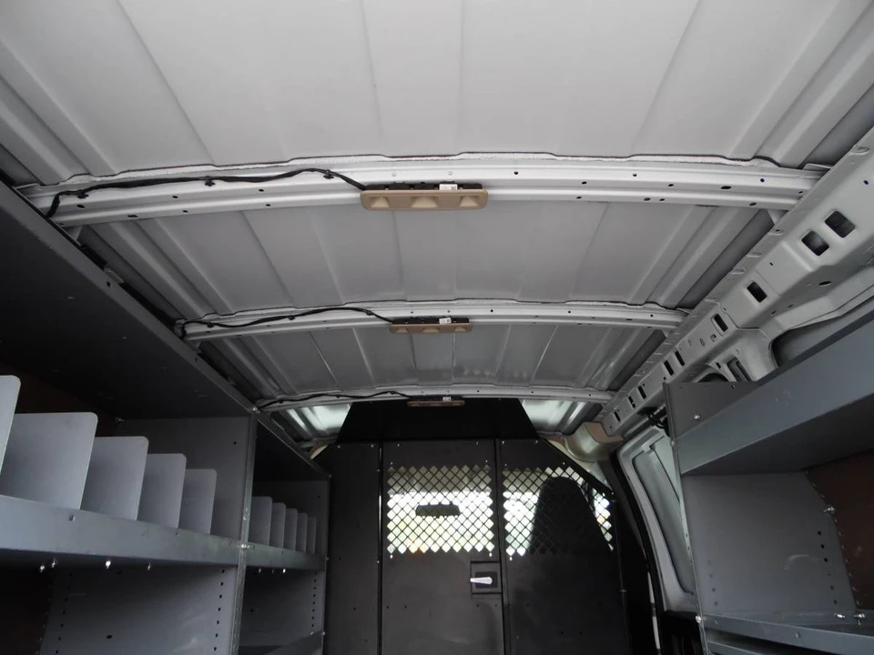 2019 Chevrolet Express - Image 11 of 21