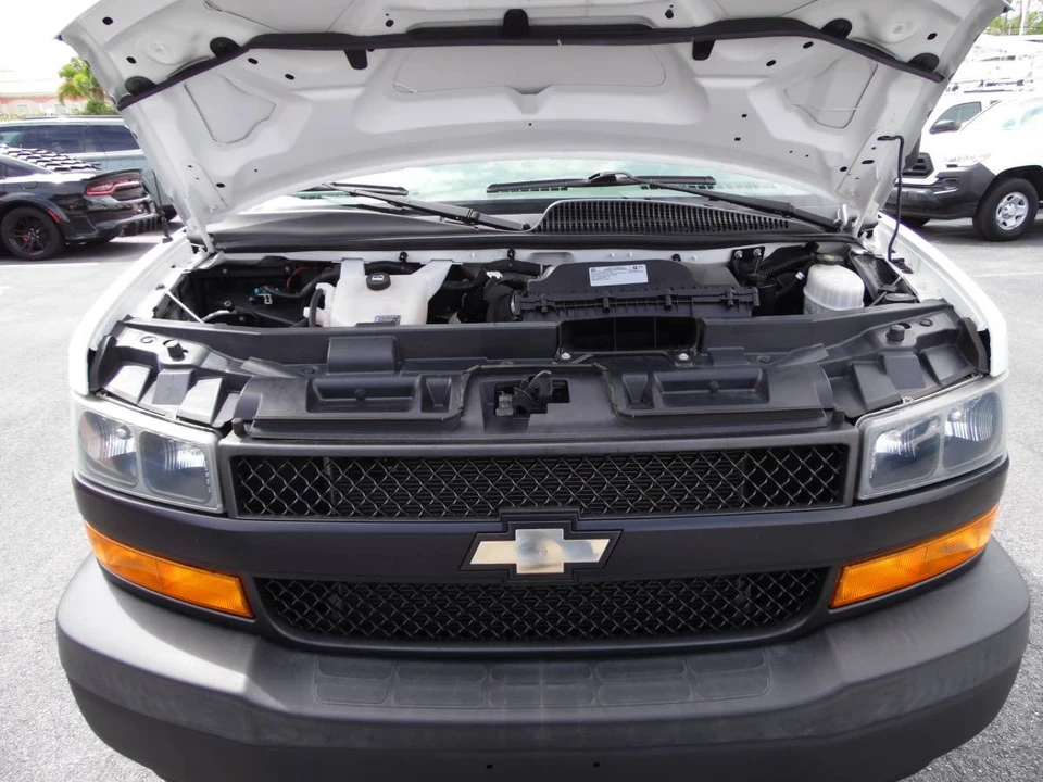 2019 Chevrolet Express - Image 21 of 21