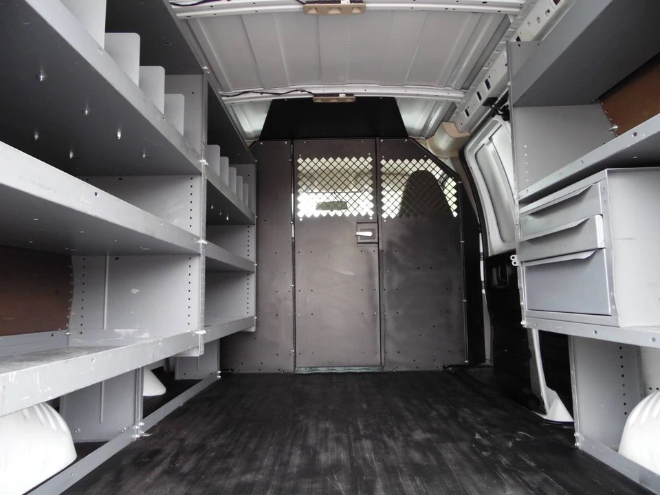 2019 Chevrolet Express - Image 10 of 21