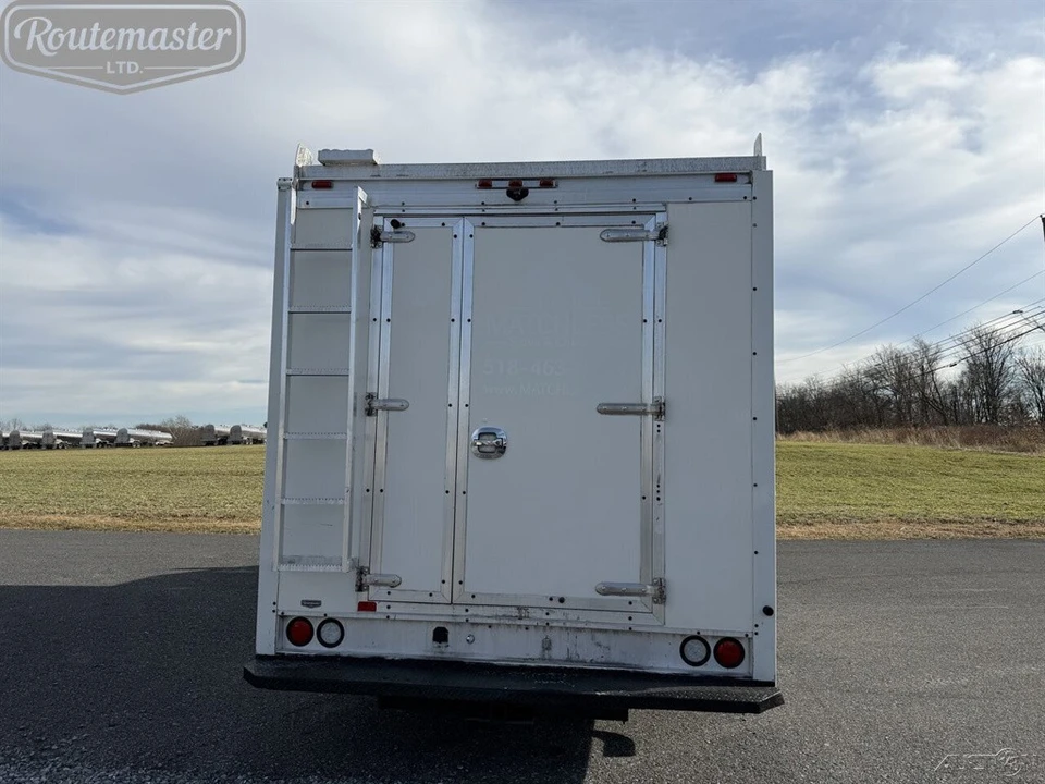 2019 Chevrolet Express - Image 11 of 12