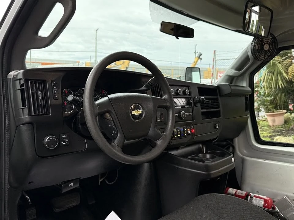 2019 Chevrolet Express - Image 18 of 20