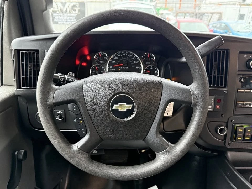 2019 Chevrolet Express - Image 16 of 20