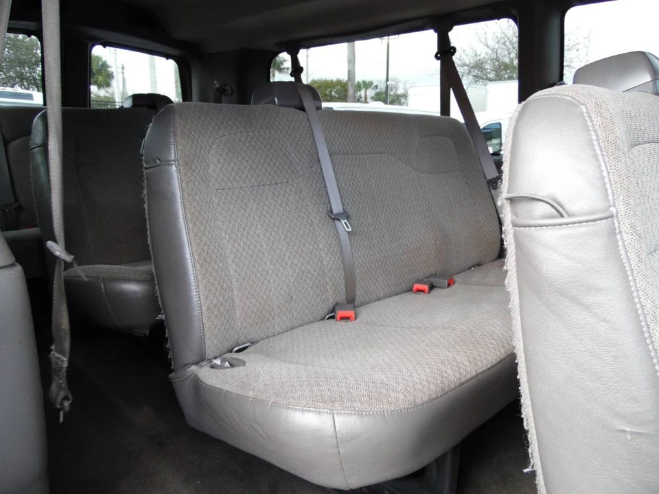 2019 Chevrolet Express - Image 10 of 21