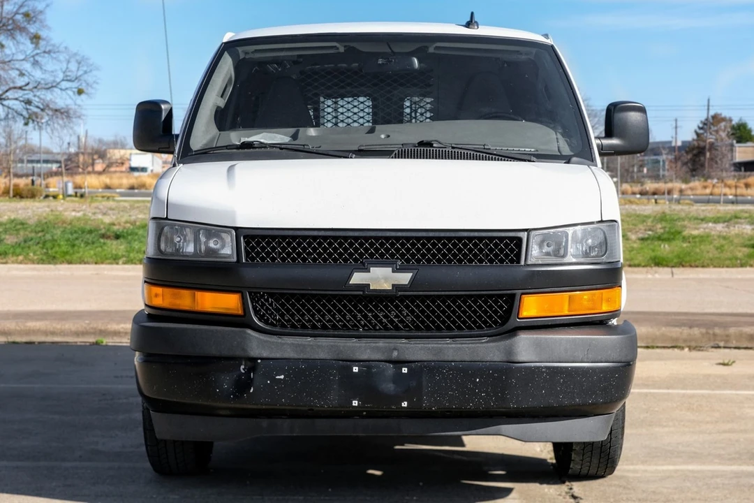 2019 Chevrolet Express - Image 6 of 21