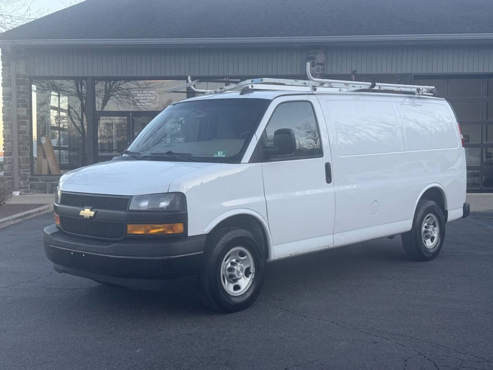 2019 Chevrolet Express - Image 2 of 21