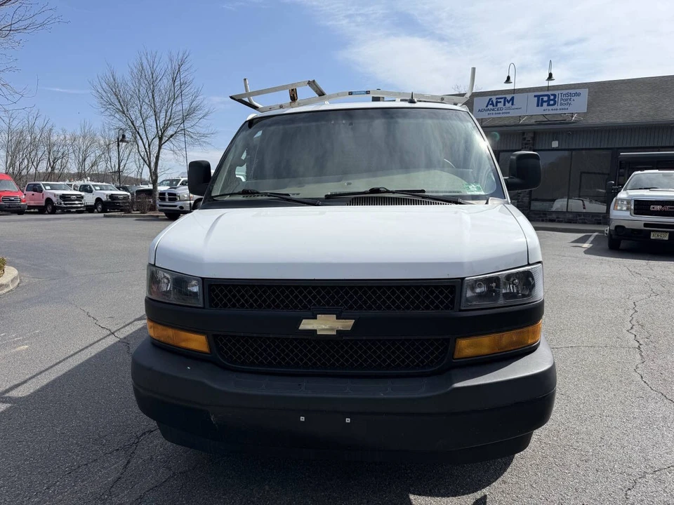 2019 Chevrolet Express - Image 9 of 21